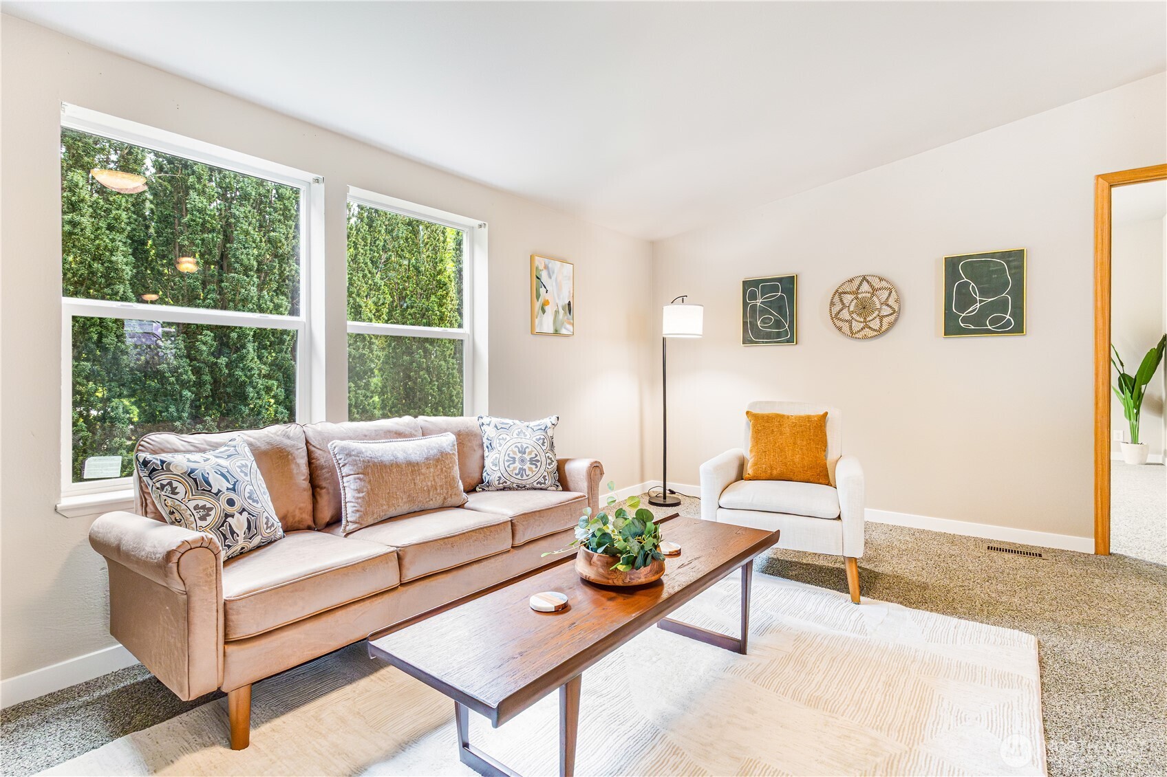 932 Price Road , Bremerton, WA 98312