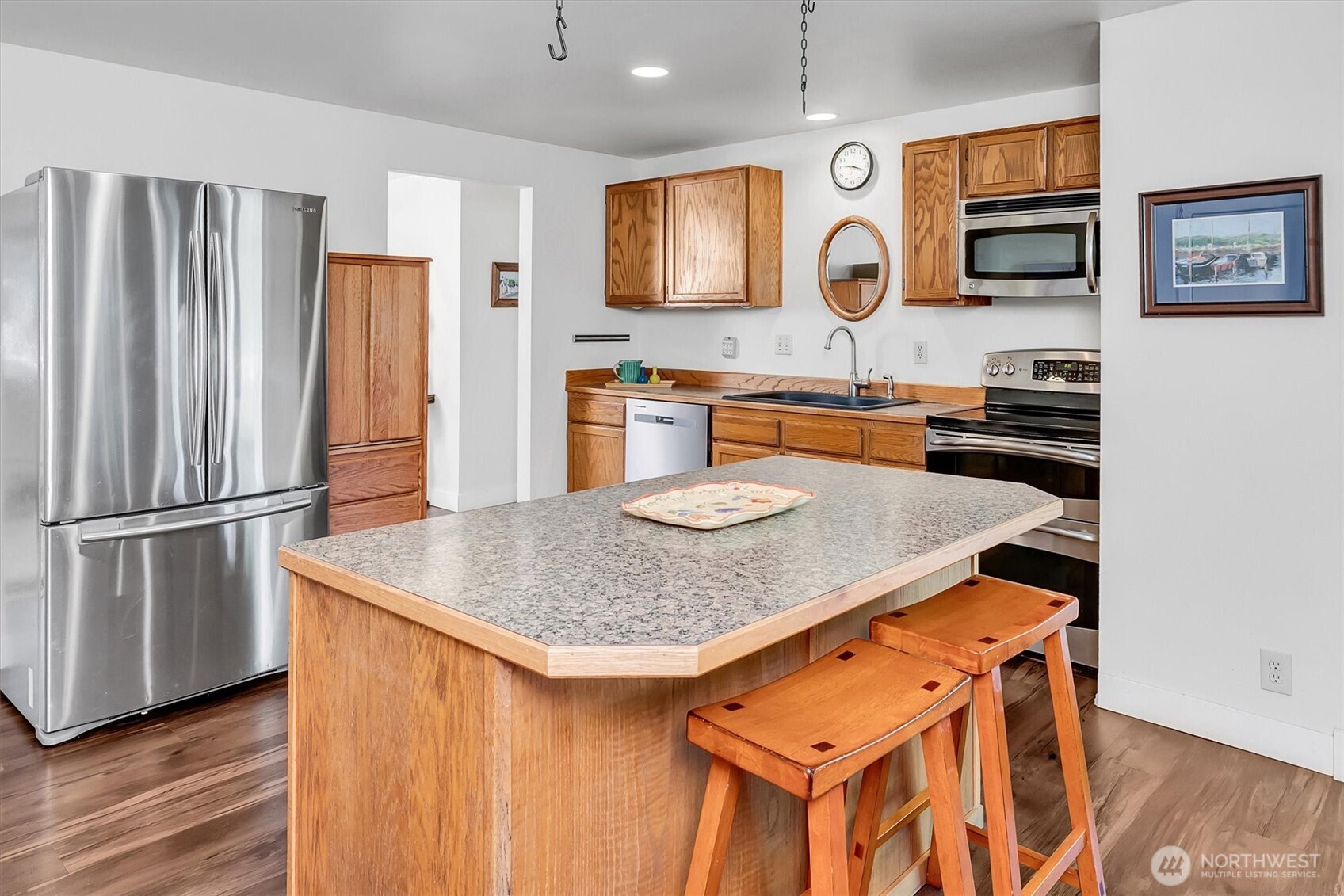 26708 NE Cherry Street , Duvall, WA 98019-8427