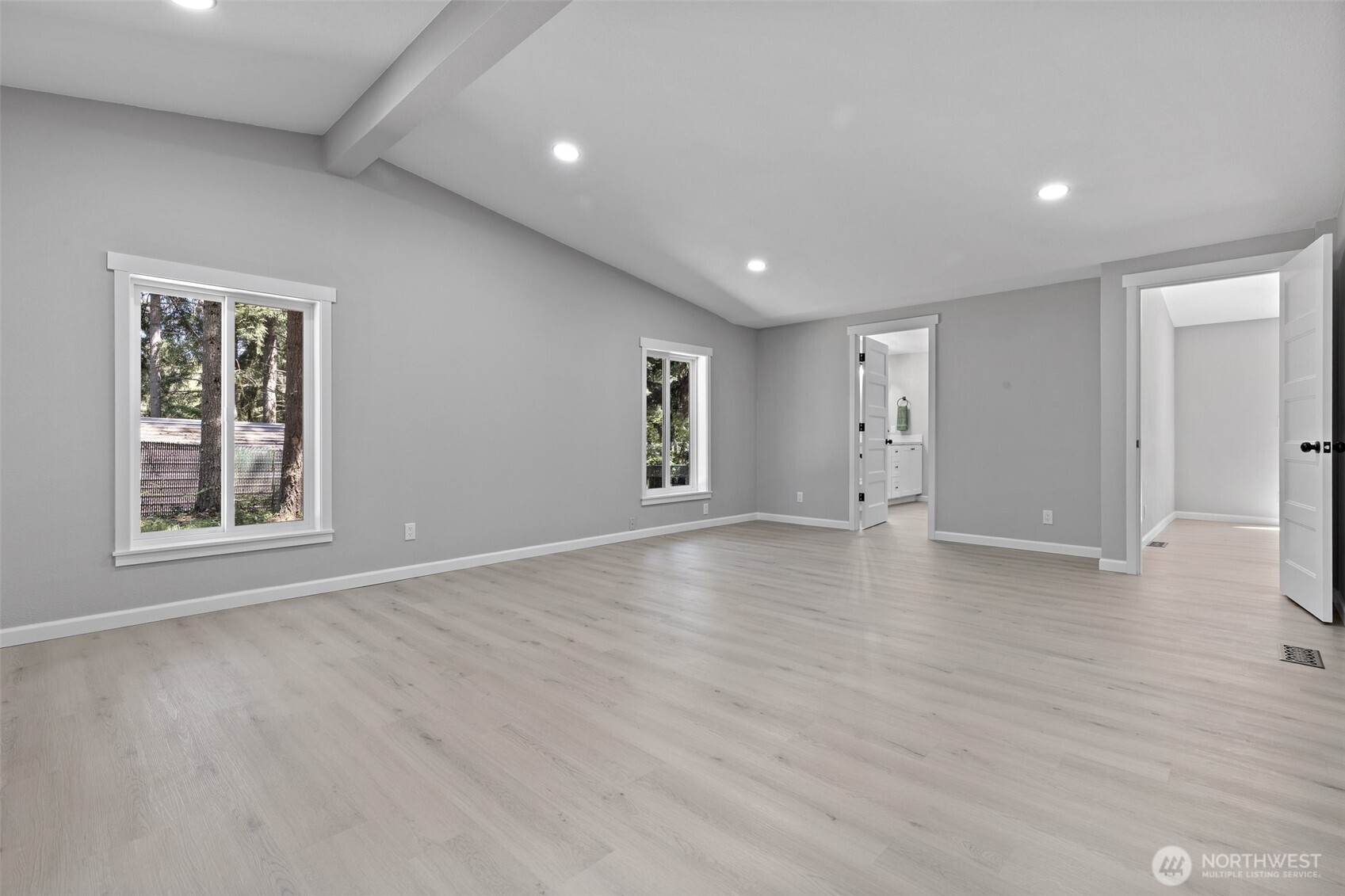 35105 34th Avenue E, Eatonville, WA 98328