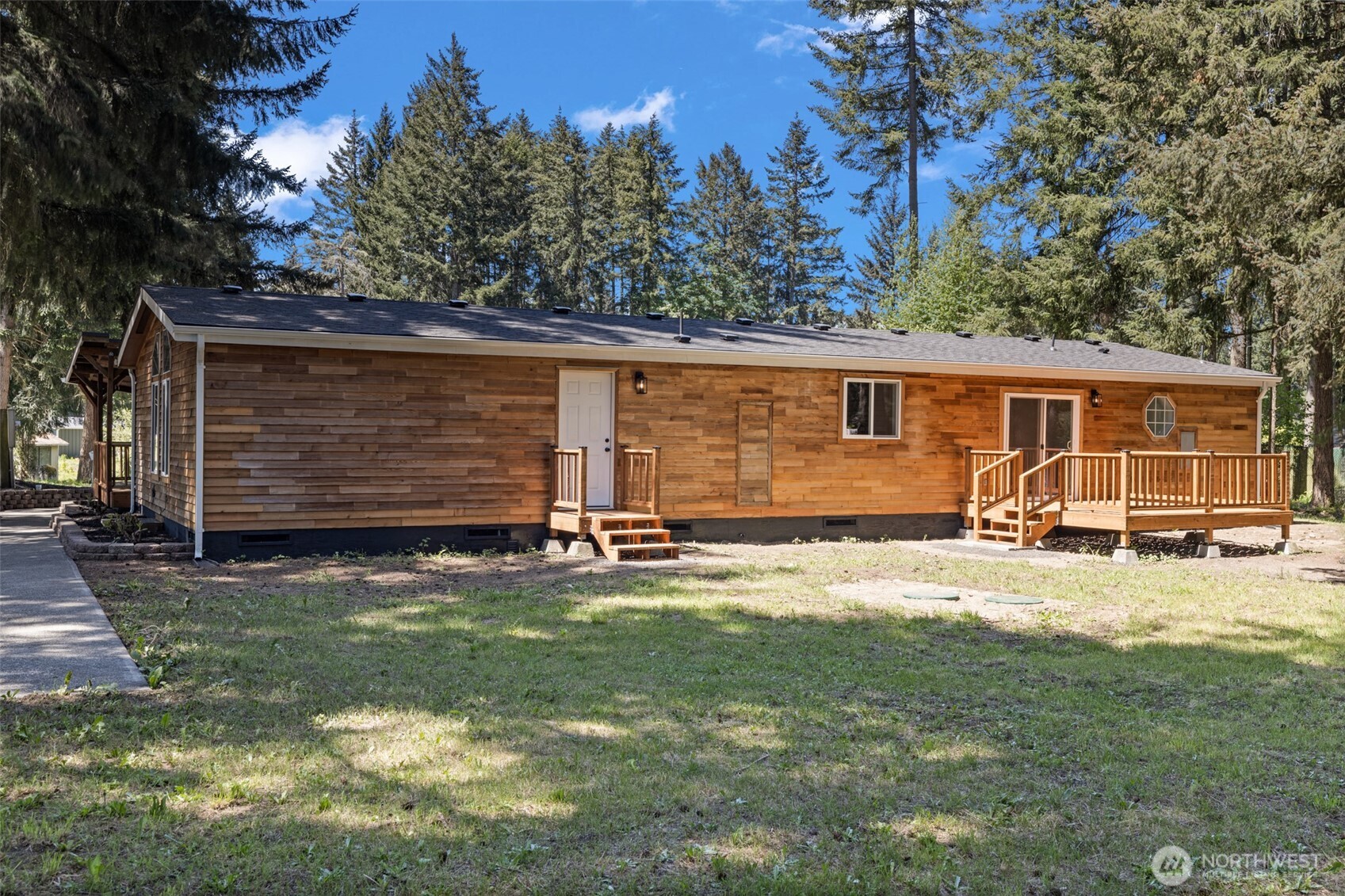 35105 34th Avenue E, Eatonville, WA 98328