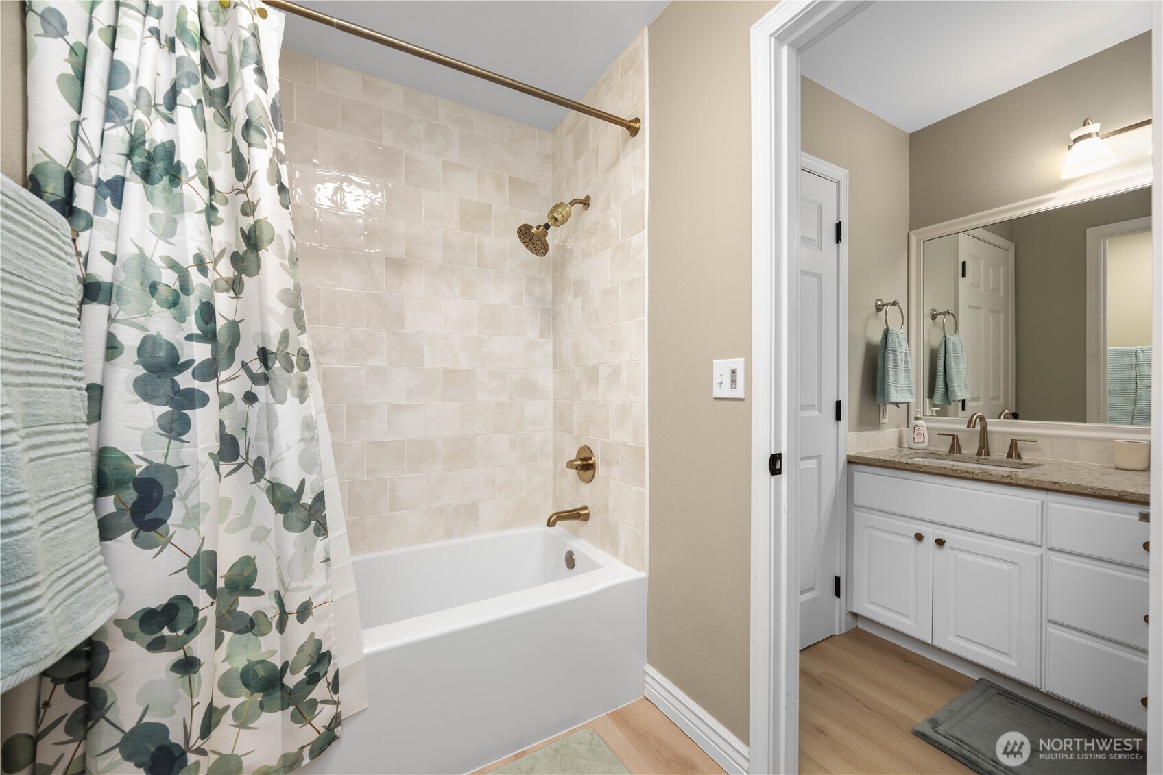 2067 Maiden Lane , Wenatchee, WA 98801