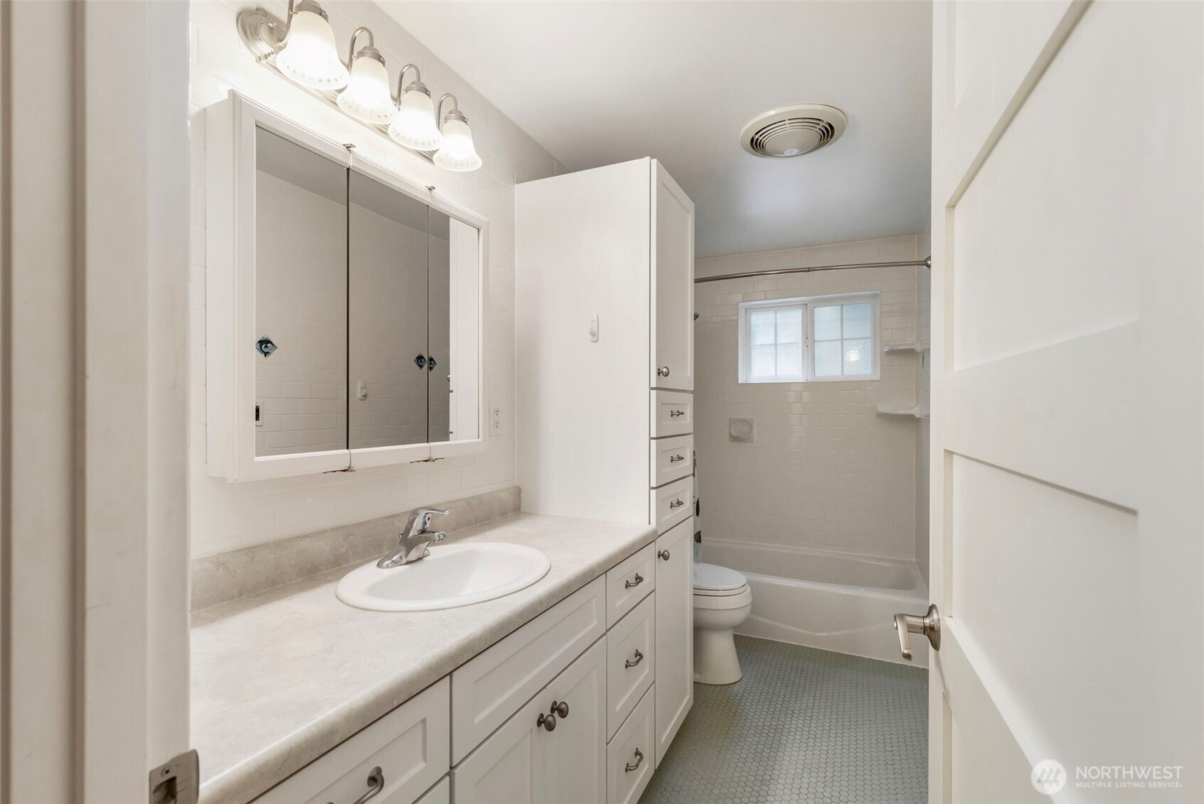 623 Foster Lane NE, Bremerton, WA 98311