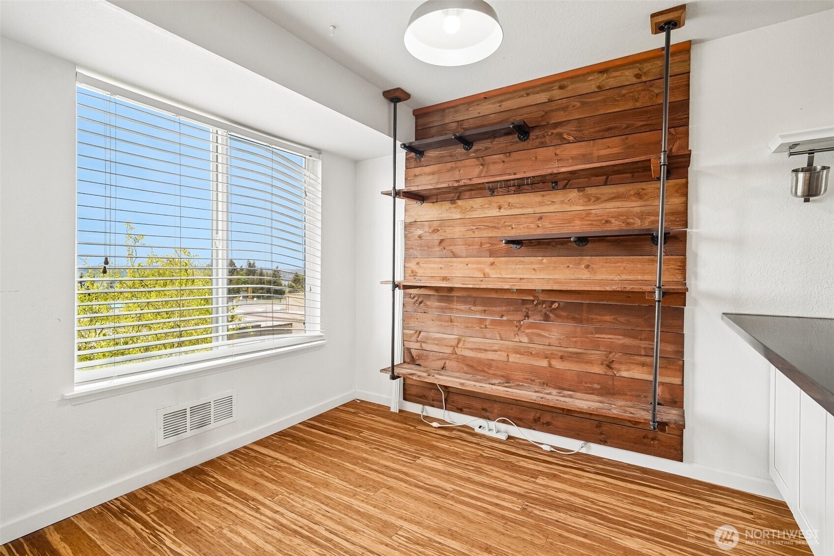 4891 76th Street SW #C103, Mukilteo, WA 98275