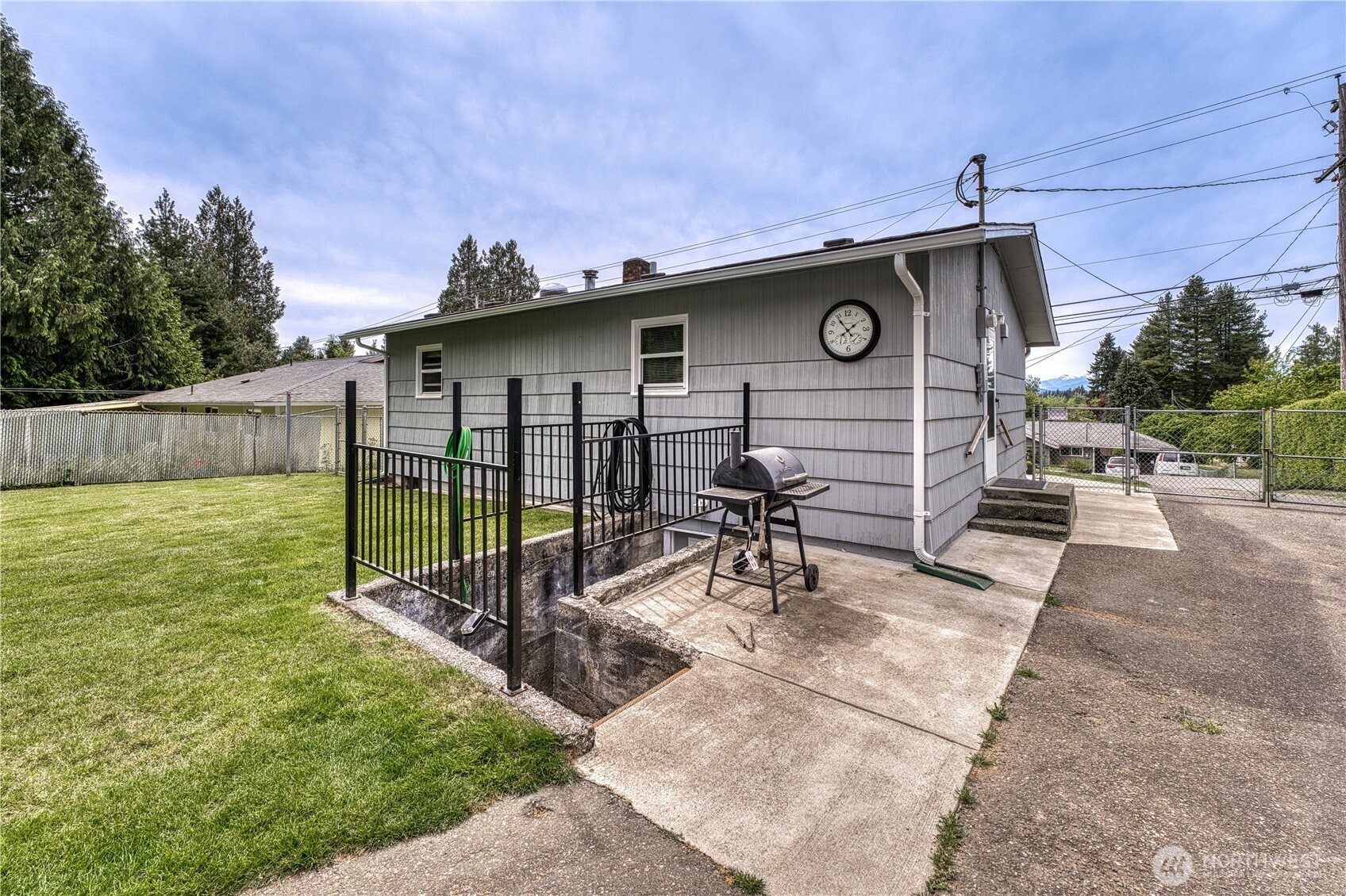 3822 Petersville Road NE, Bremerton, WA 98310