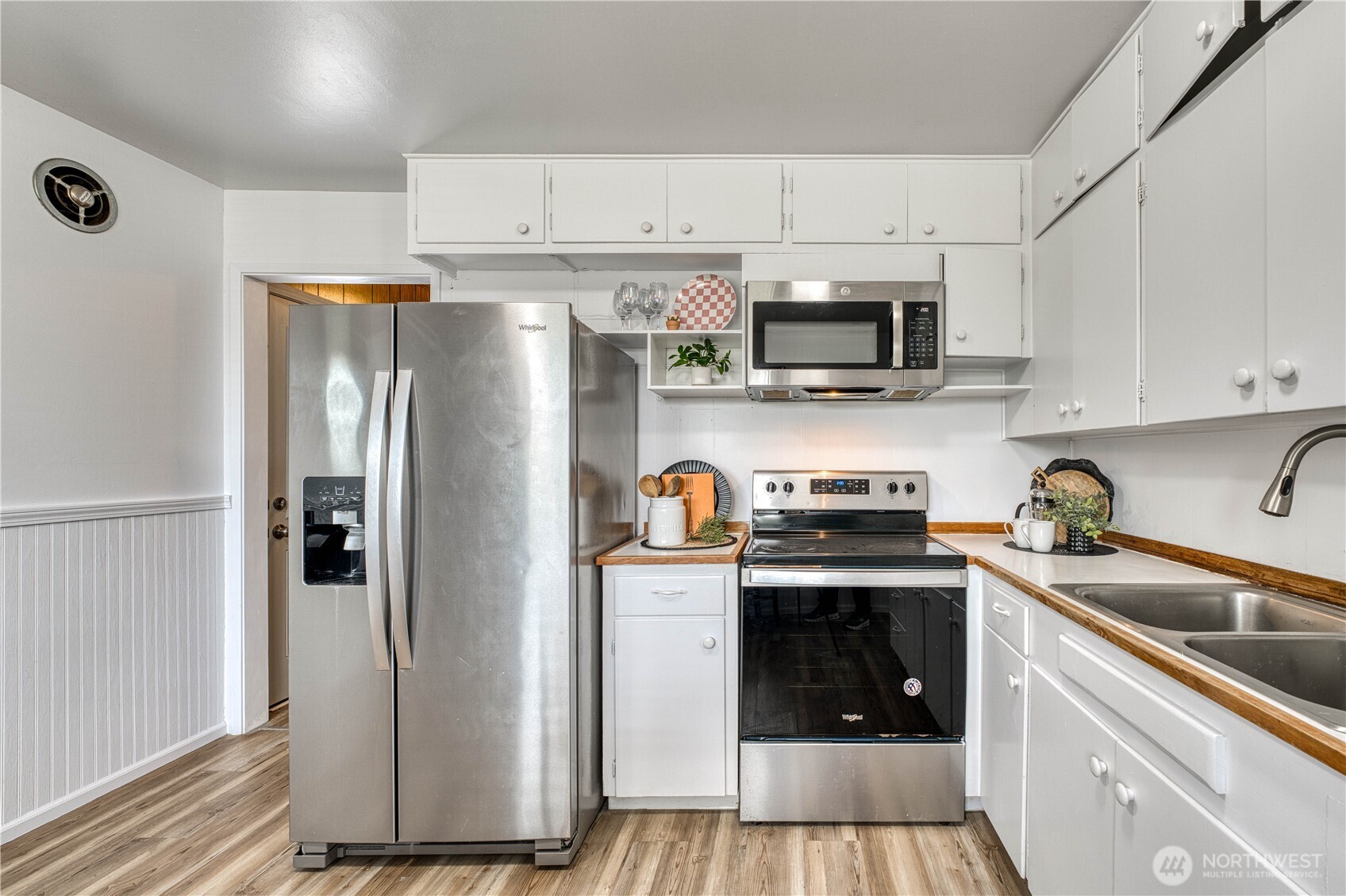 3822 Petersville Road NE, Bremerton, WA 98310
