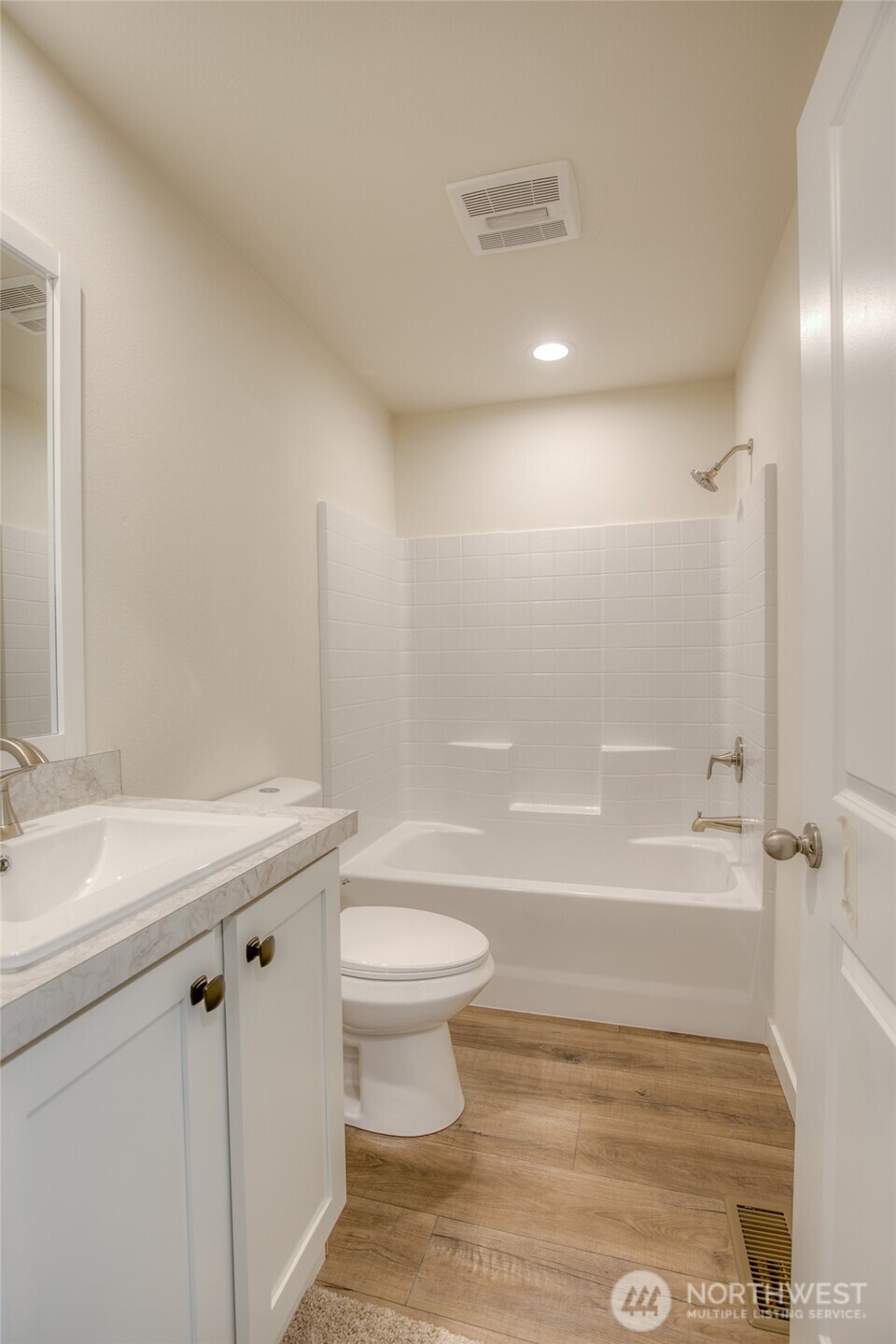 1414 Storm King Avenue SW, Ocean Shores, WA 98569