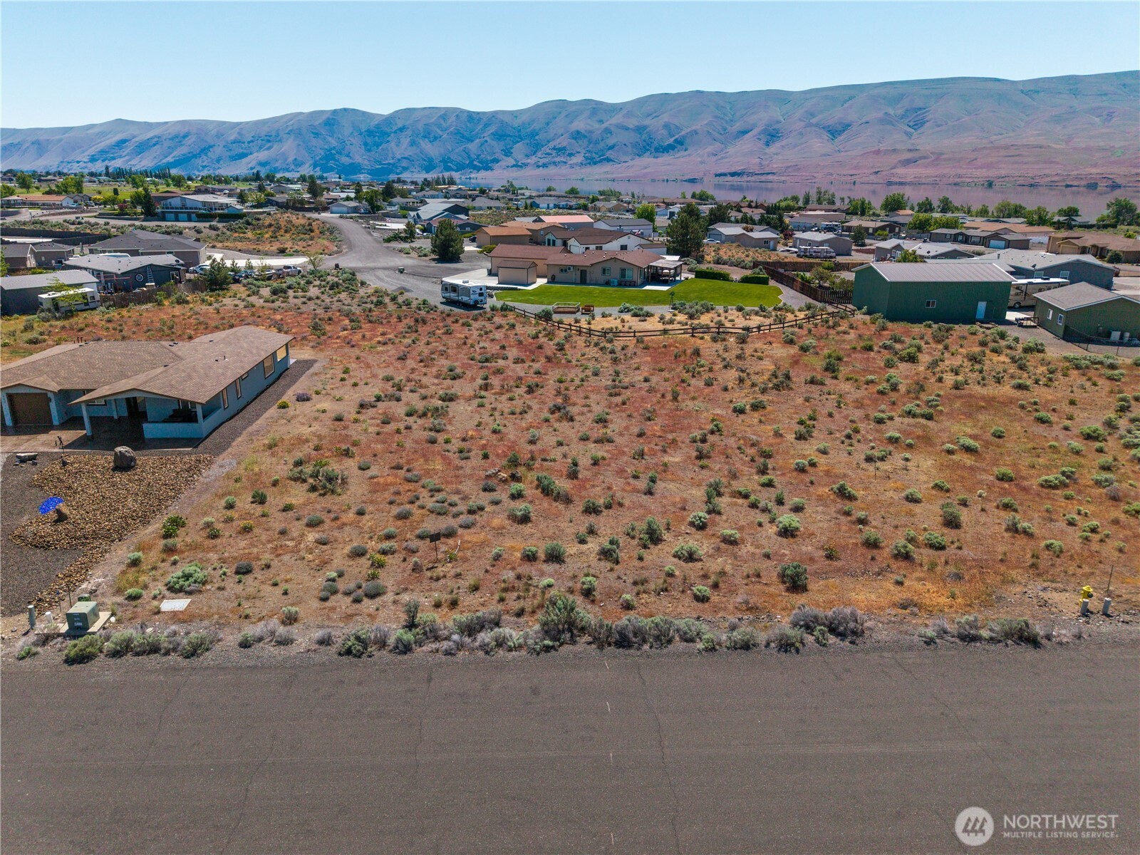 711 Sunset Boulevard SW, Mattawa, WA 99349
