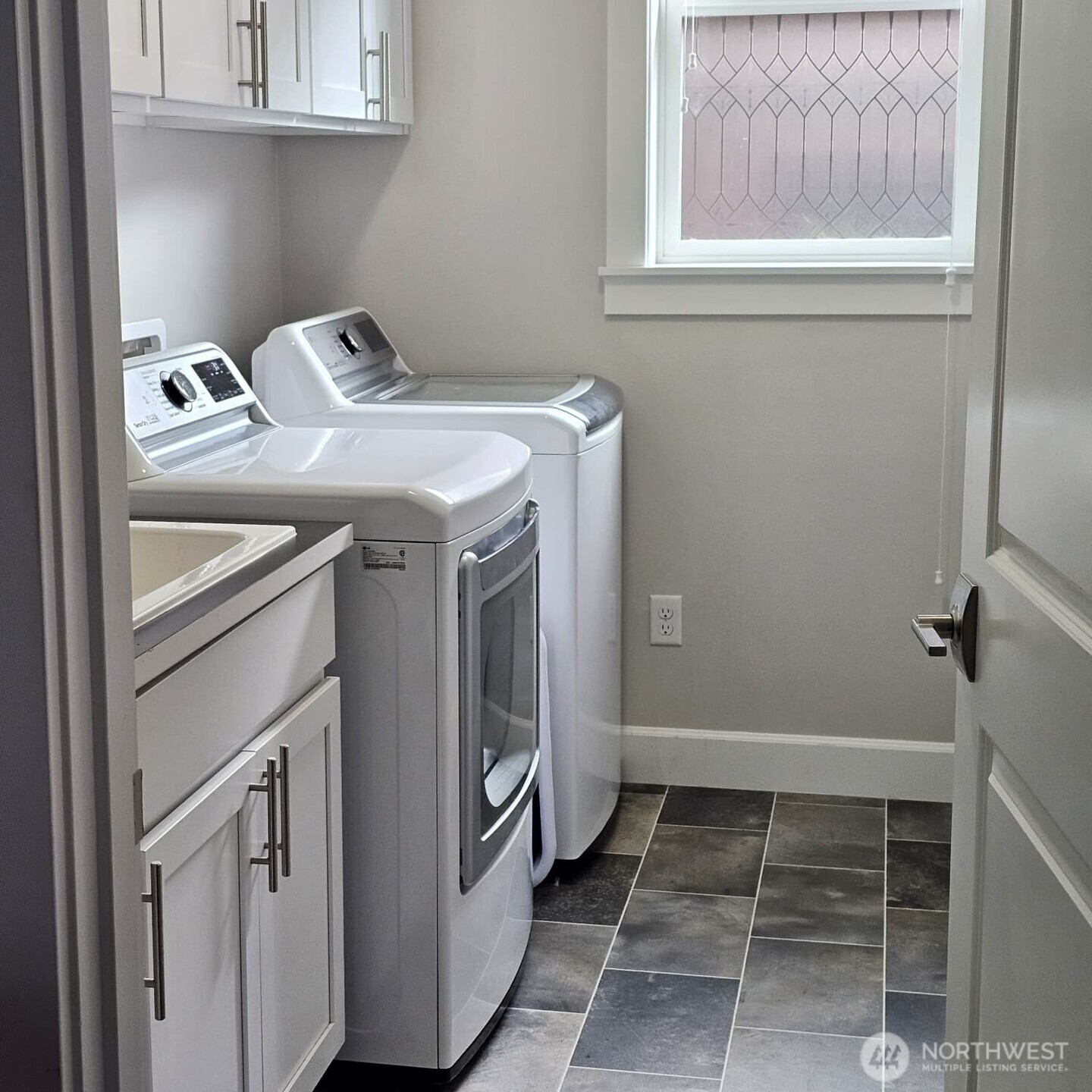 9527 Bowthorpe Street SE, Olympia, WA 98513