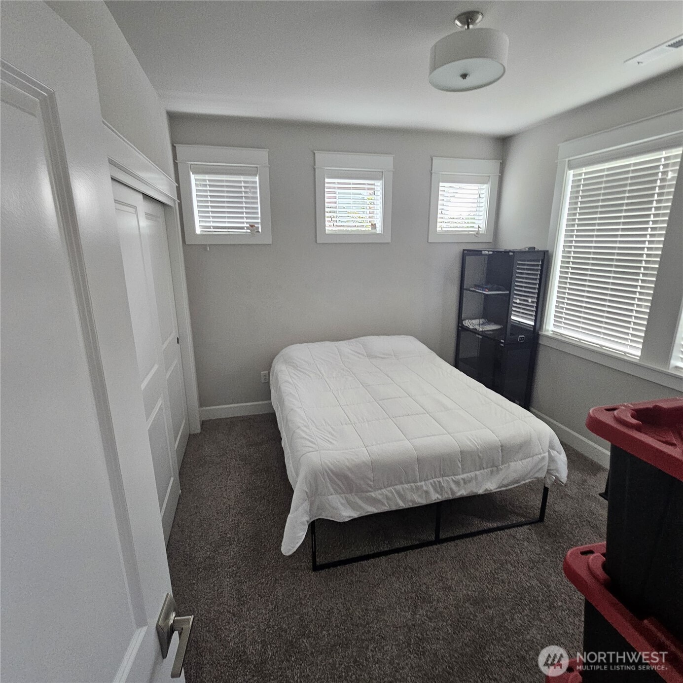 9527 Bowthorpe Street SE, Olympia, WA 98513