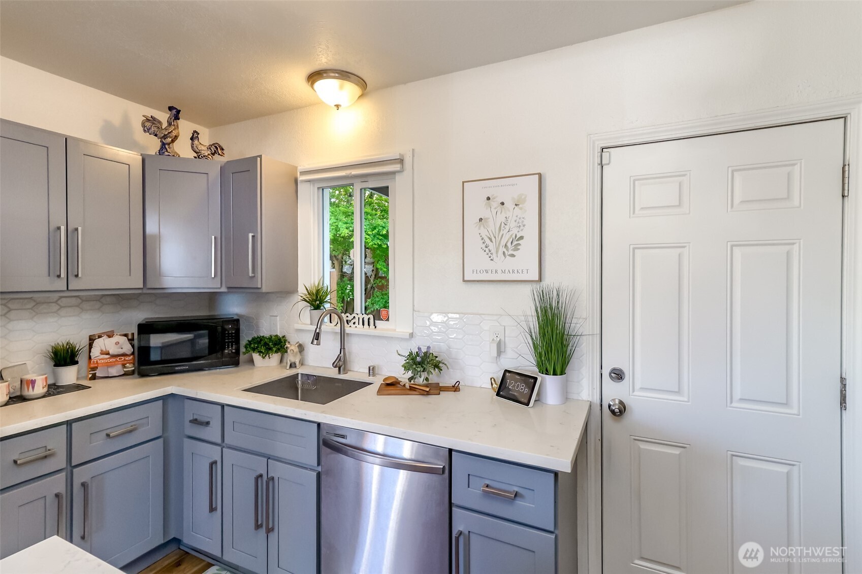 606 S 61st Street , Tacoma, WA 98408