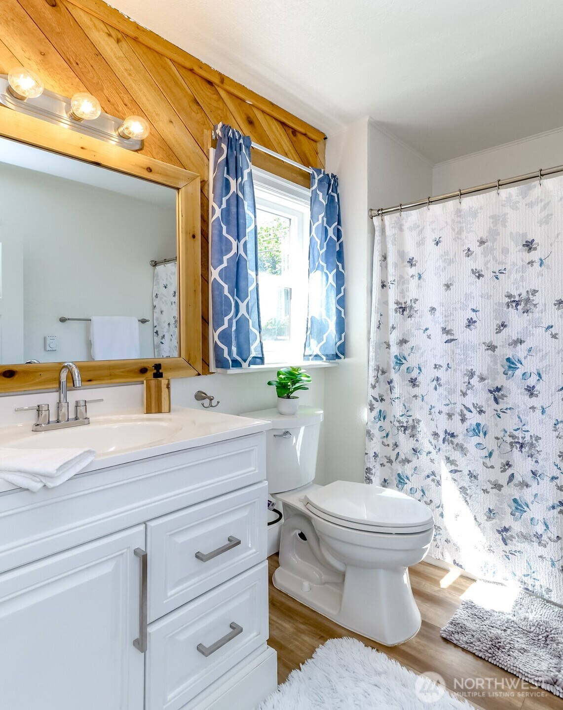 606 S 61st Street , Tacoma, WA 98408