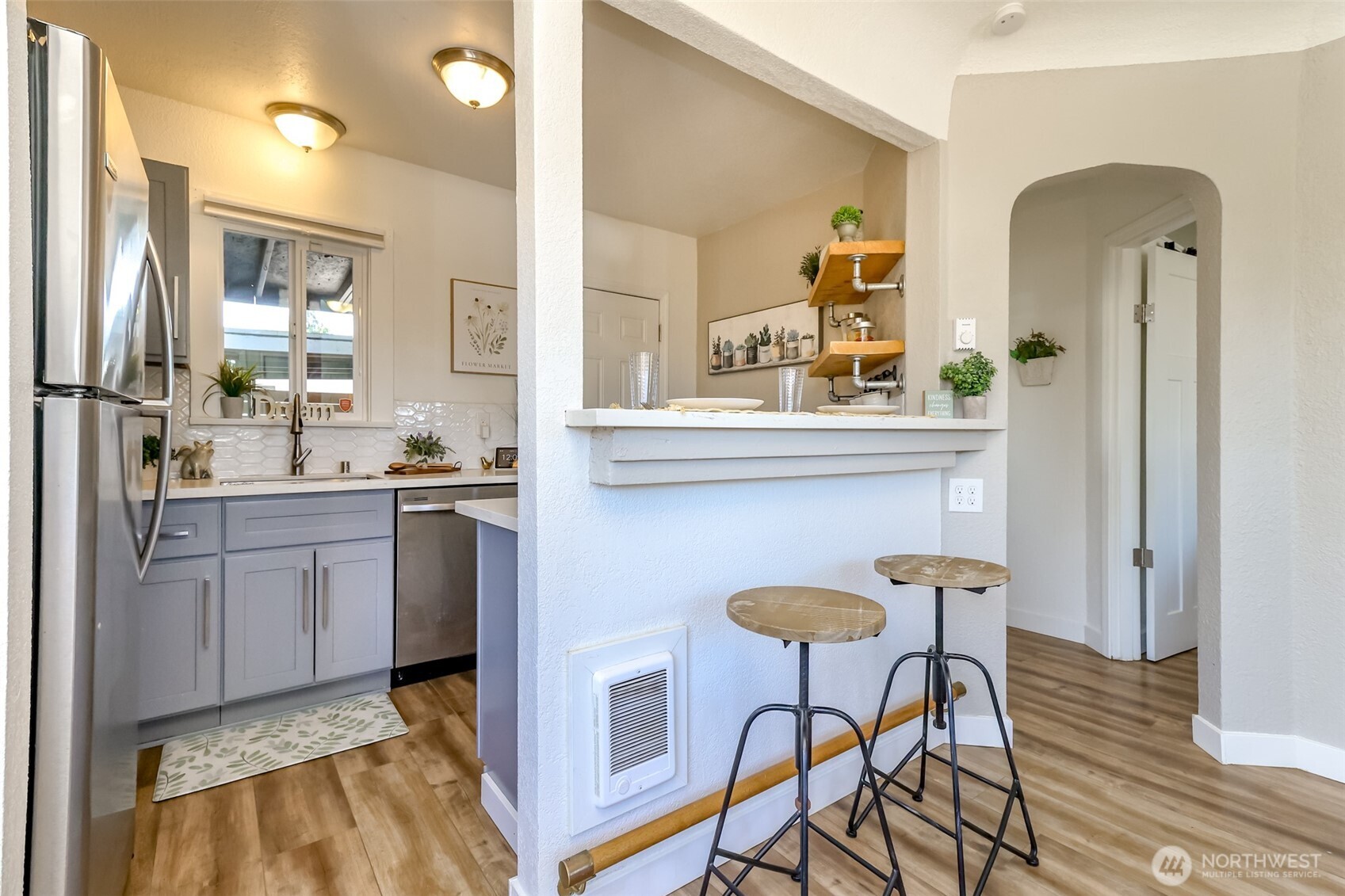 606 S 61st Street , Tacoma, WA 98408