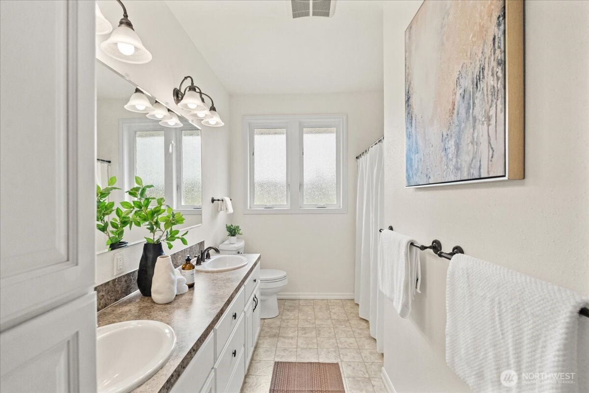 3717 Olympic Boulevard W, University Place, WA 98466