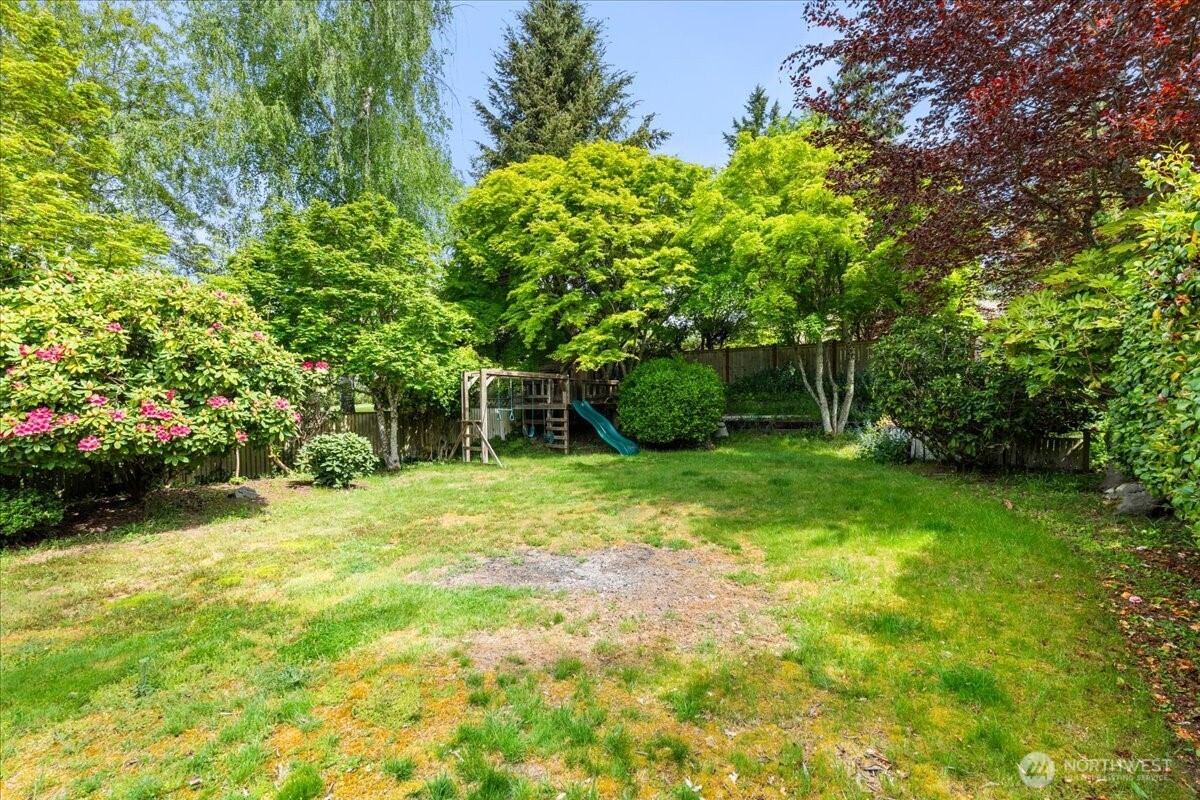 3717 Olympic Boulevard W, University Place, WA 98466