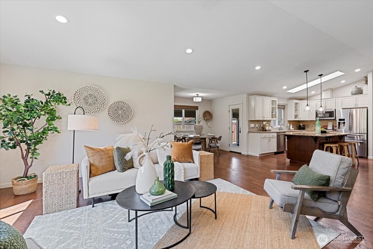 15624 42nd Drive SE, Bothell, WA 98012
