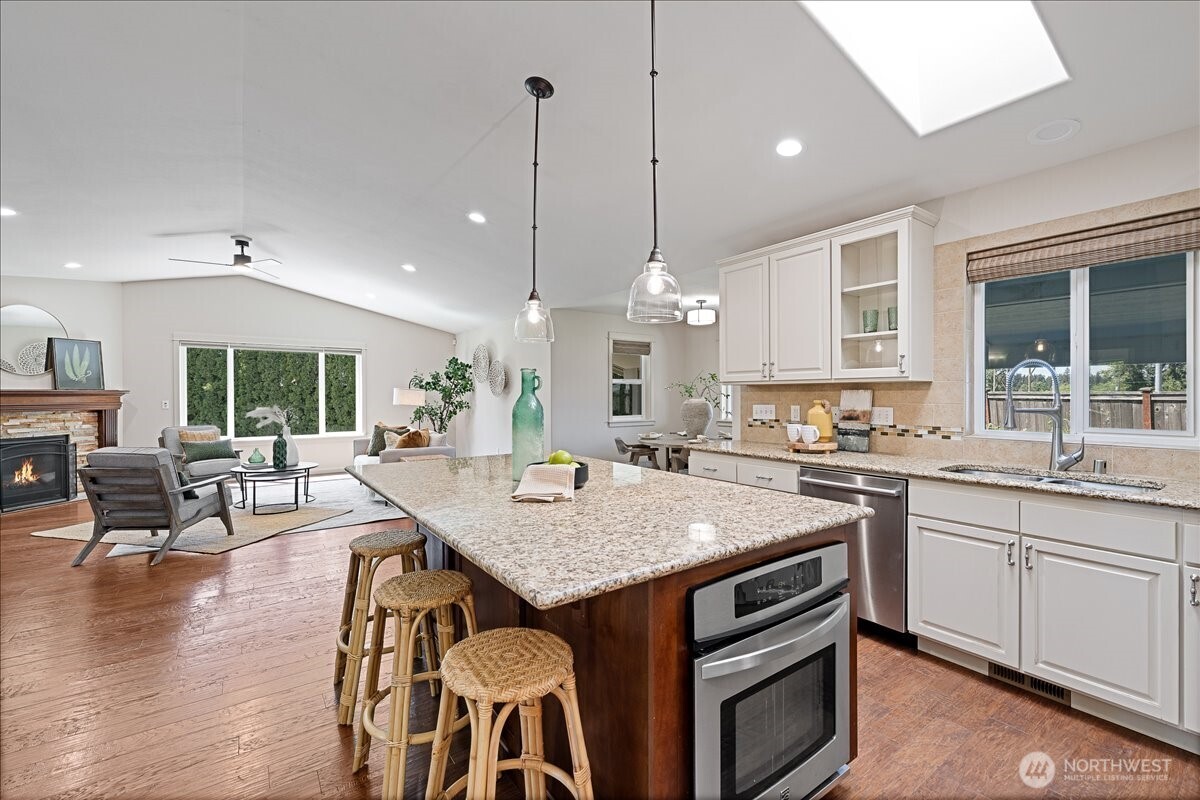 15624 42nd Drive SE, Bothell, WA 98012