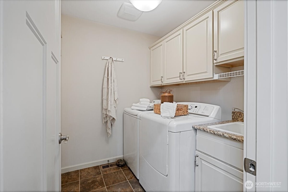 15624 42nd Drive SE, Bothell, WA 98012