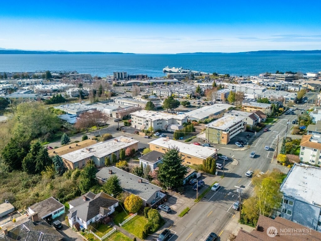 324 3rd Avenue S, Edmonds, WA 98020