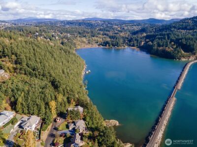 417 Arbutus Place , Bellingham, WA 98225