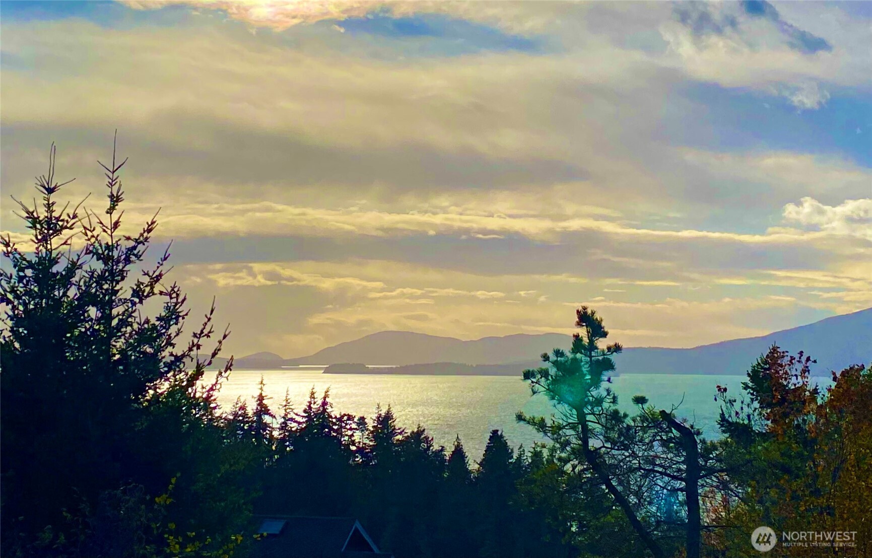 417 Arbutus Place , Bellingham, WA 98225