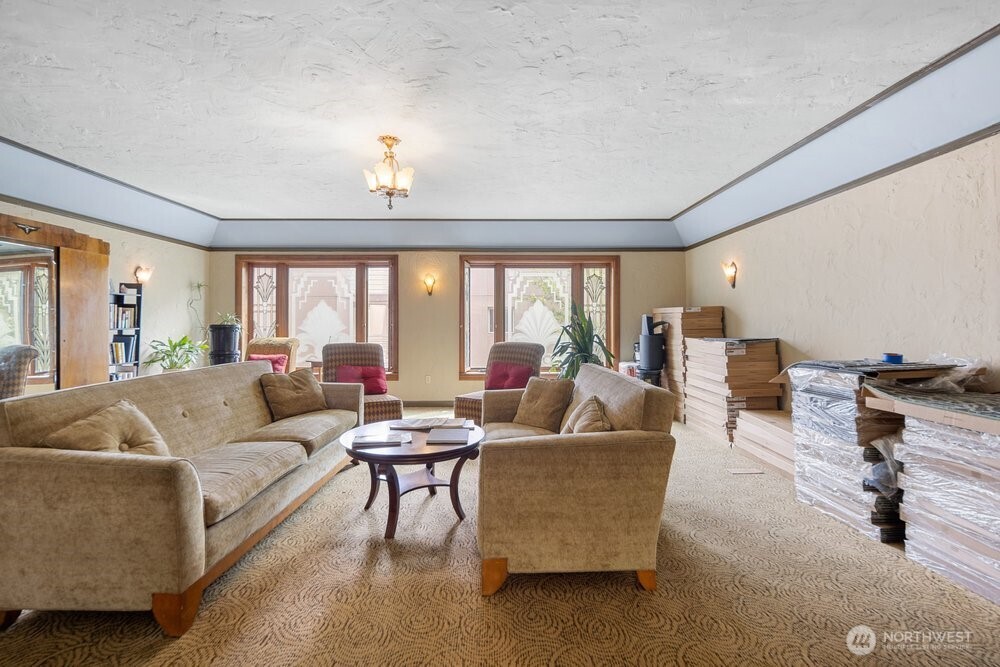 519 W Roy Street #413, Seattle, WA 98119