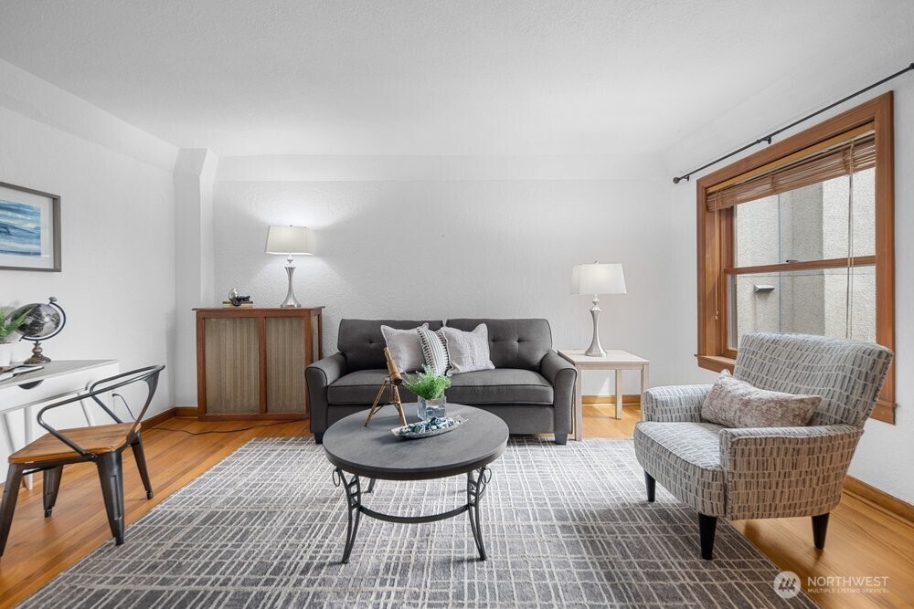 519 W Roy Street #413, Seattle, WA 98119
