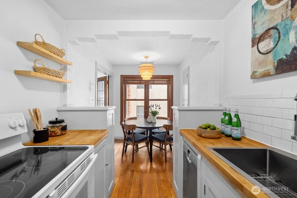 519 W Roy Street #413, Seattle, WA 98119