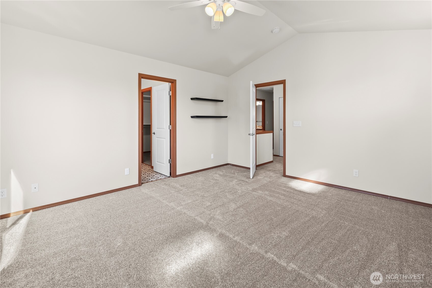 2647 19th Street , Bremerton, WA 98312