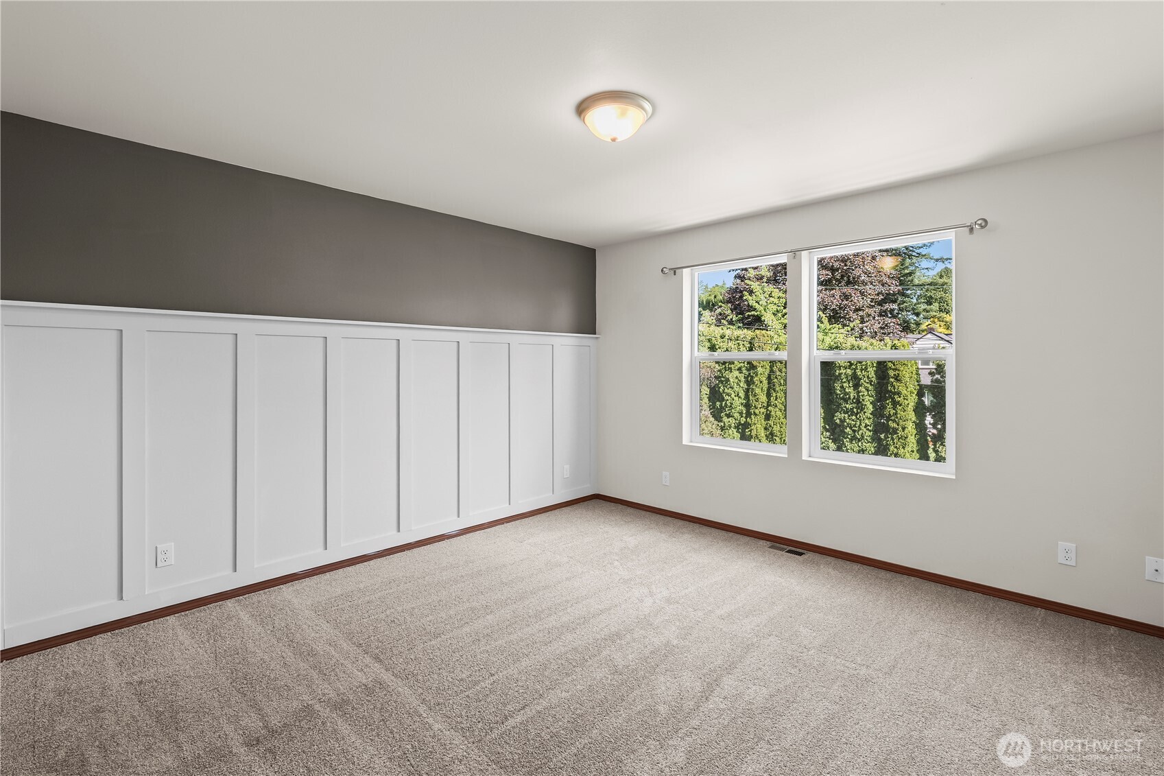 2647 19th Street , Bremerton, WA 98312