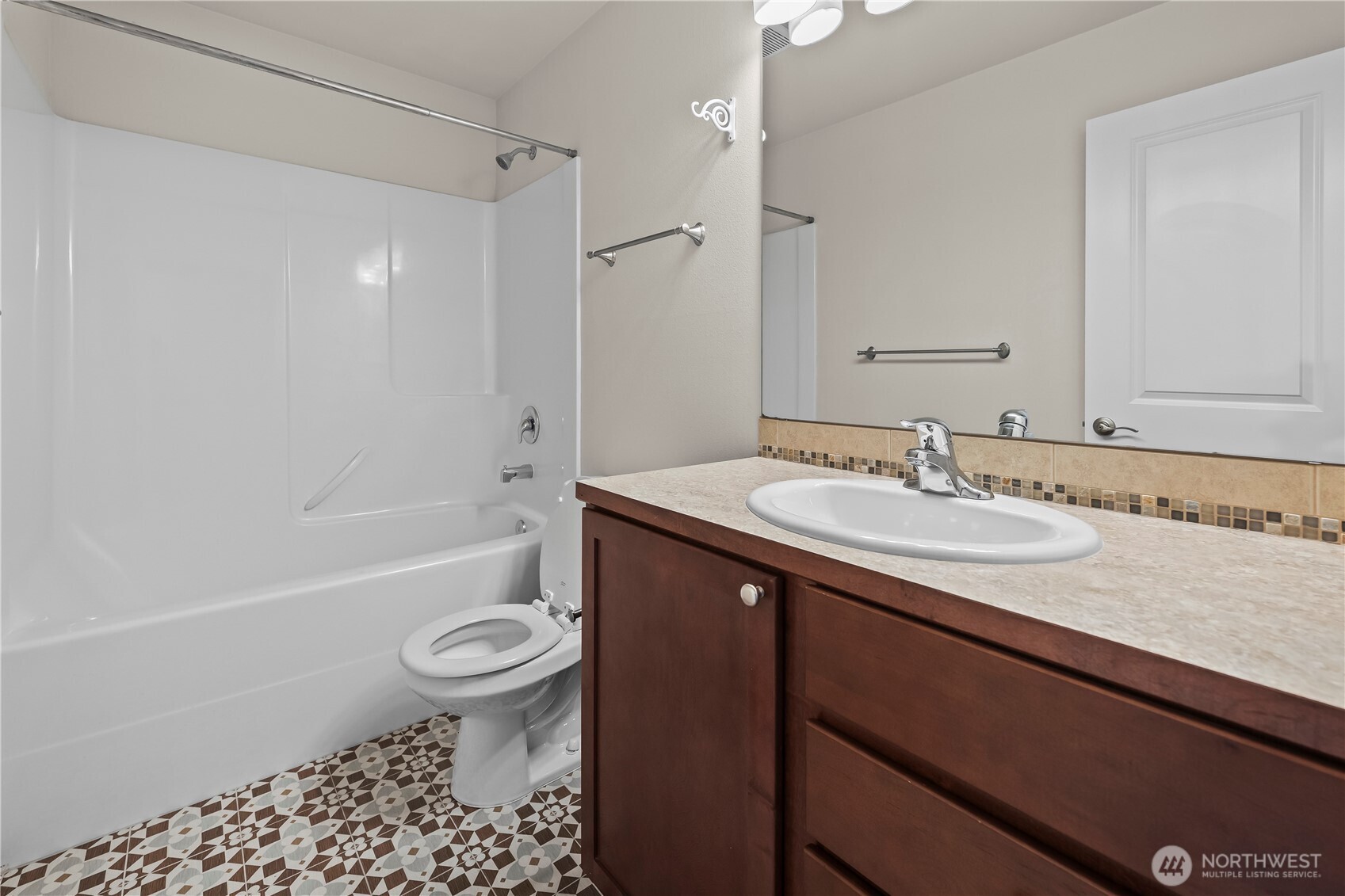 2647 19th Street , Bremerton, WA 98312