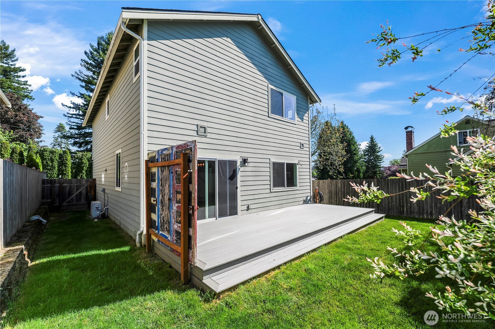 2647 19th Street , Bremerton, WA 98312