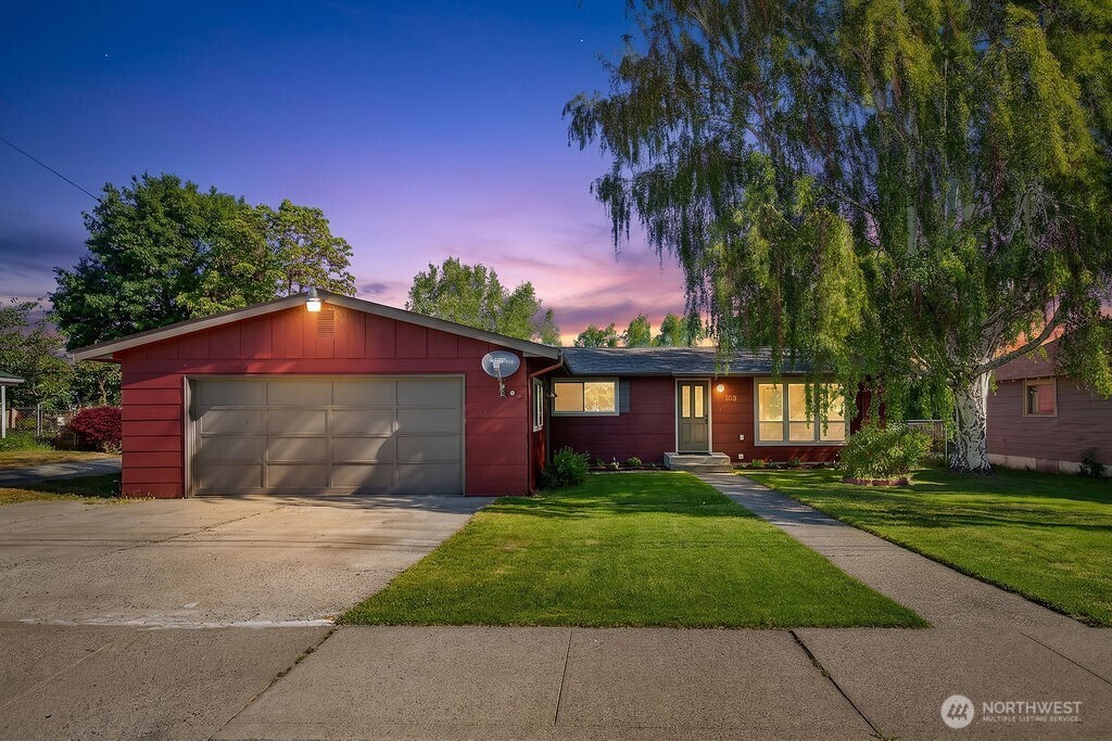 1312 Springwater Avenue , Wenatchee, WA 98801