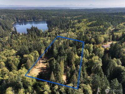 4935 Helppie Lane , Freeland, WA 98249