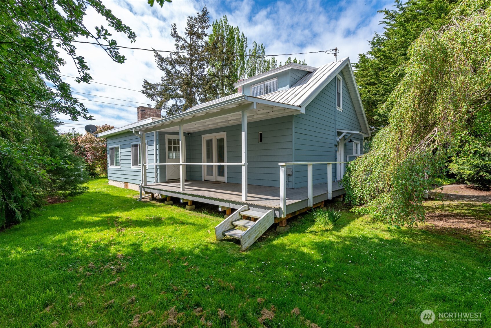 5392 Shore Meadow Road , Freeland, WA 98249