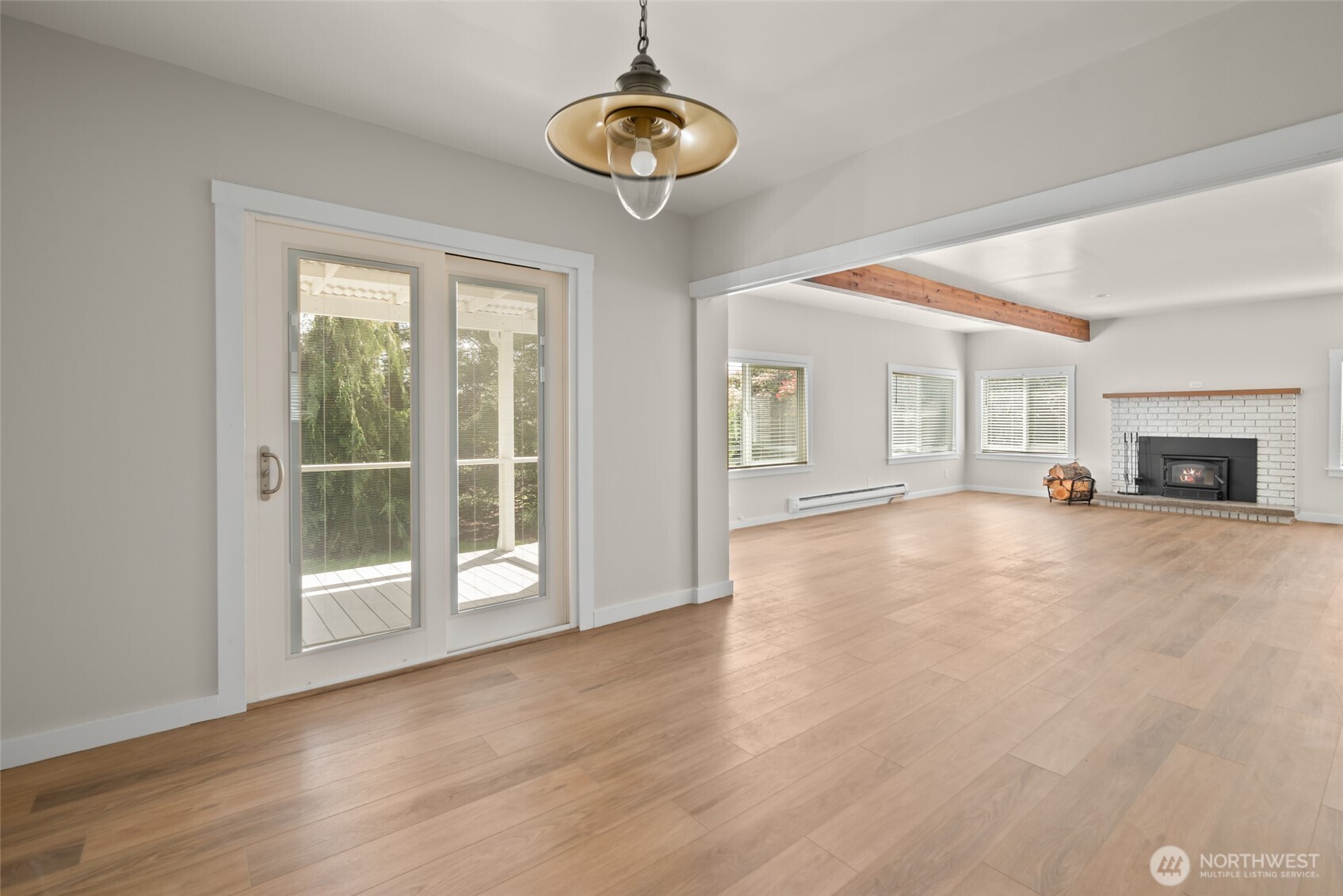 5392 Shore Meadow Road , Freeland, WA 98249