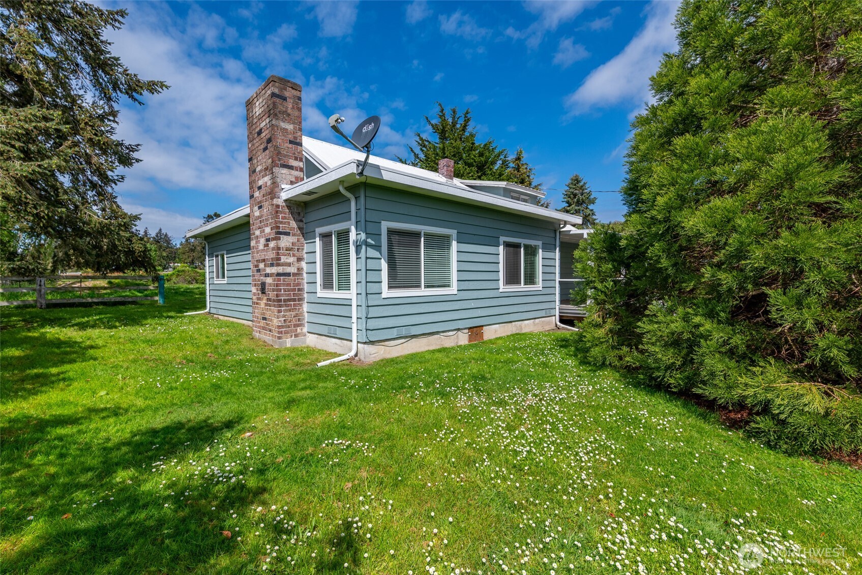 5392 Shore Meadow Road , Freeland, WA 98249