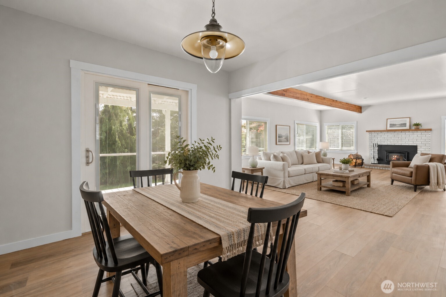 5392 Shore Meadow Road , Freeland, WA 98249