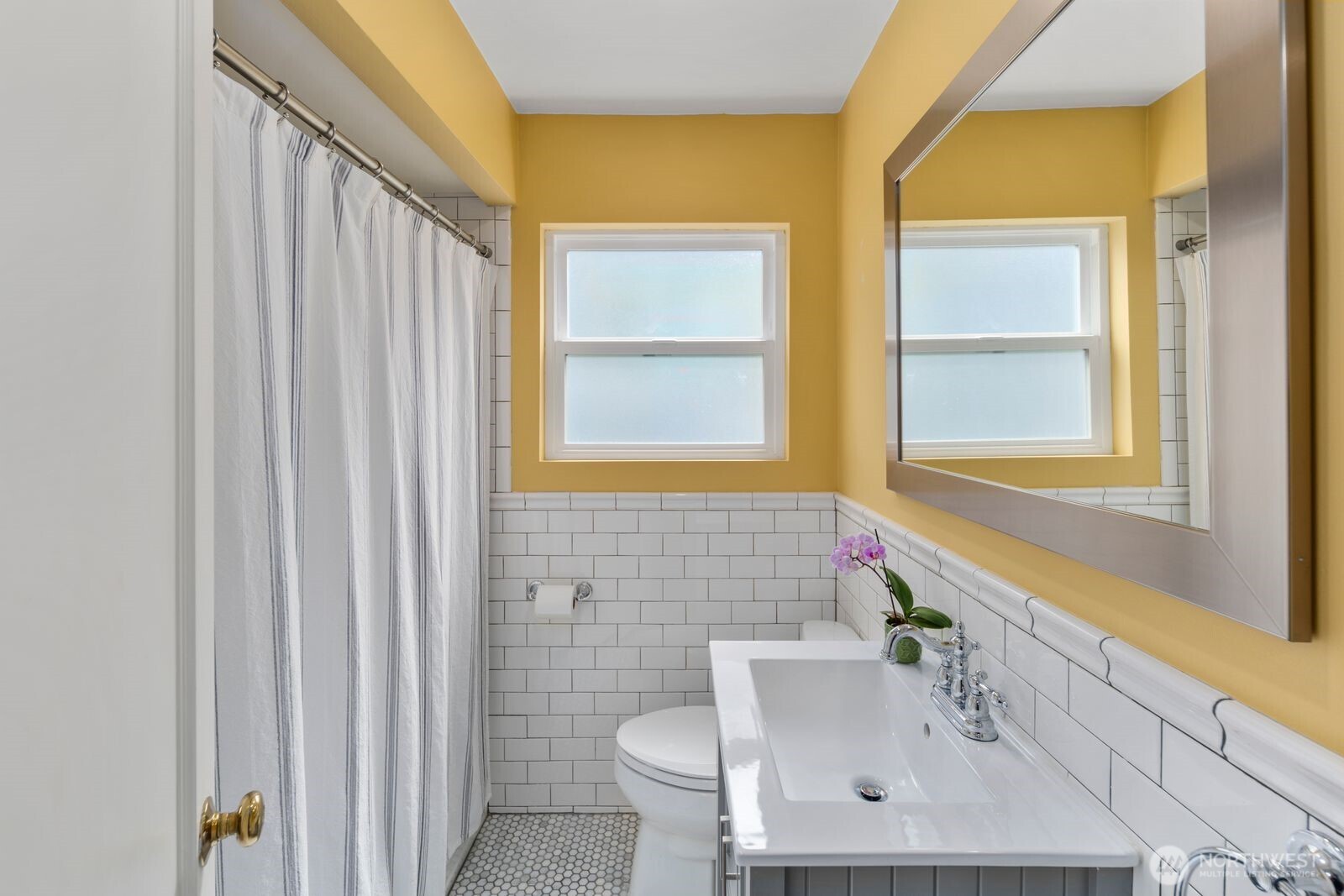 4531 Stanford Avenue NE, Seattle, WA 98105