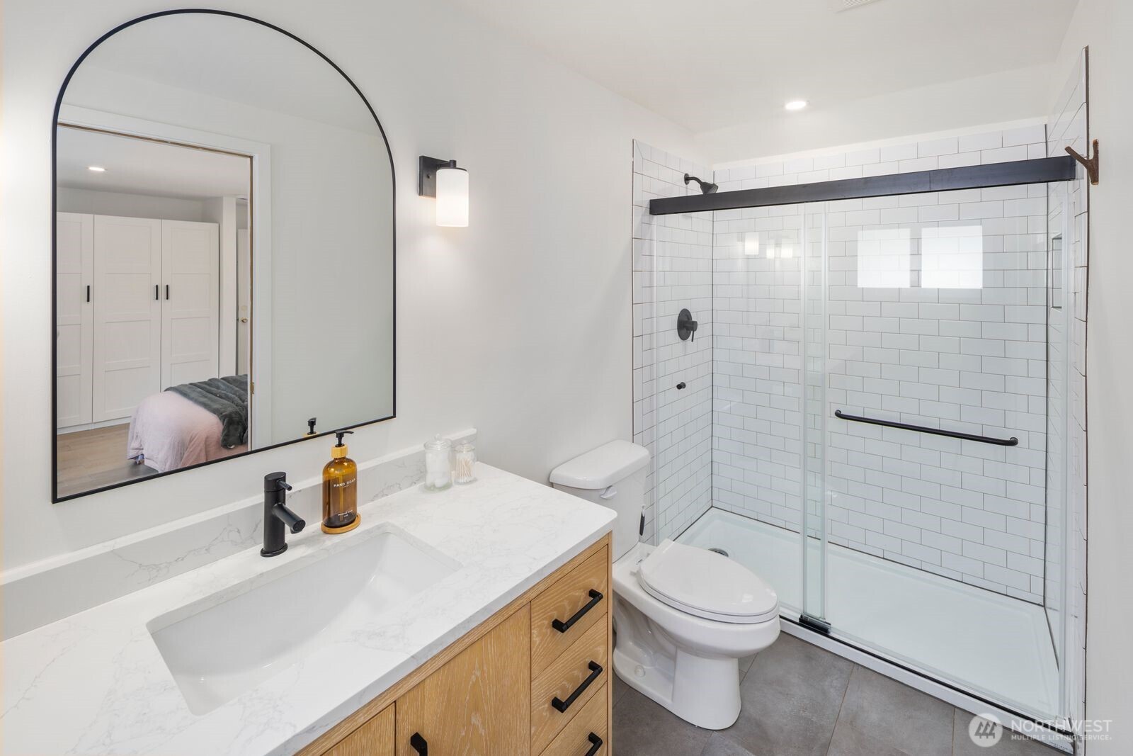 4531 Stanford Avenue NE, Seattle, WA 98105