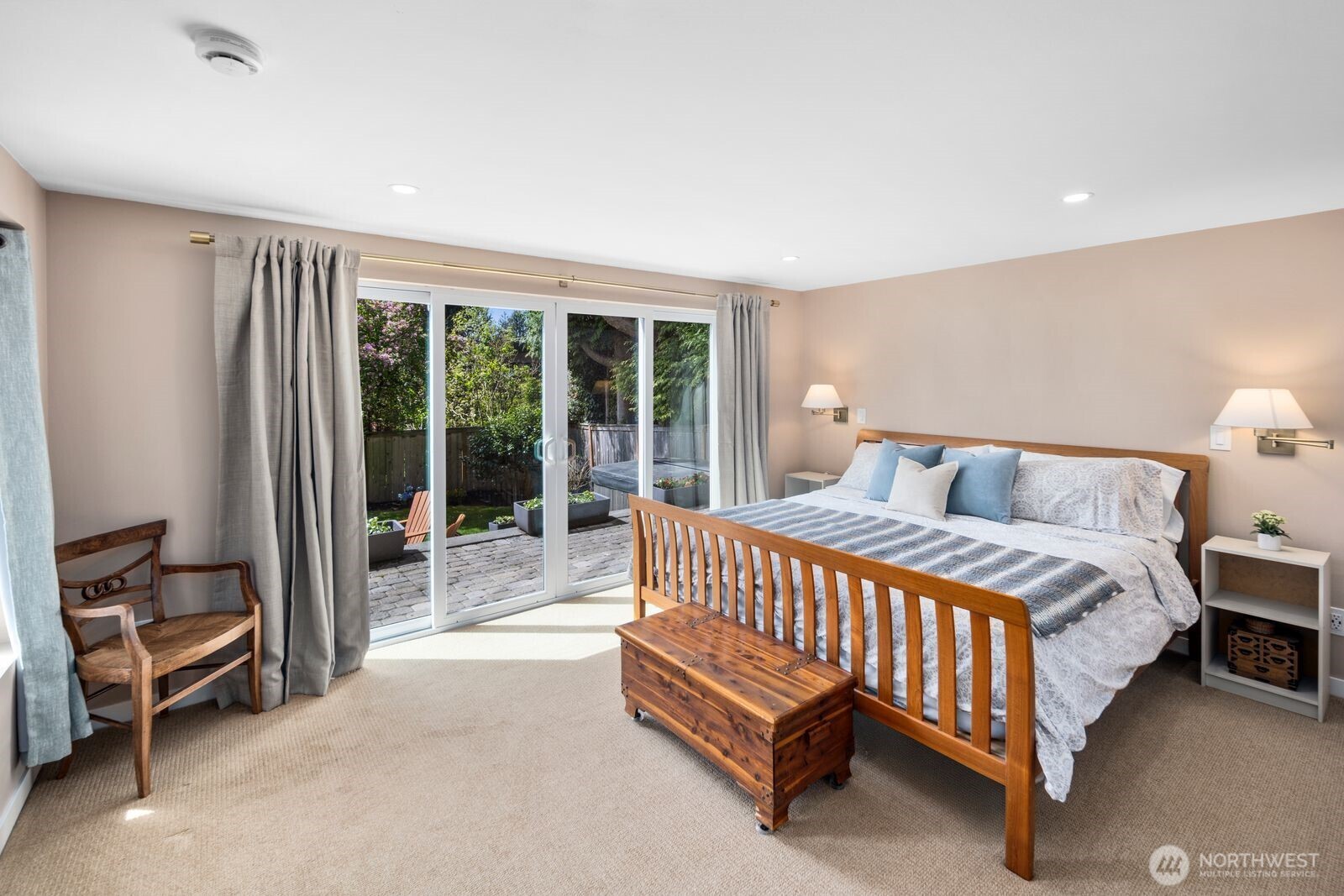 4531 Stanford Avenue NE, Seattle, WA 98105
