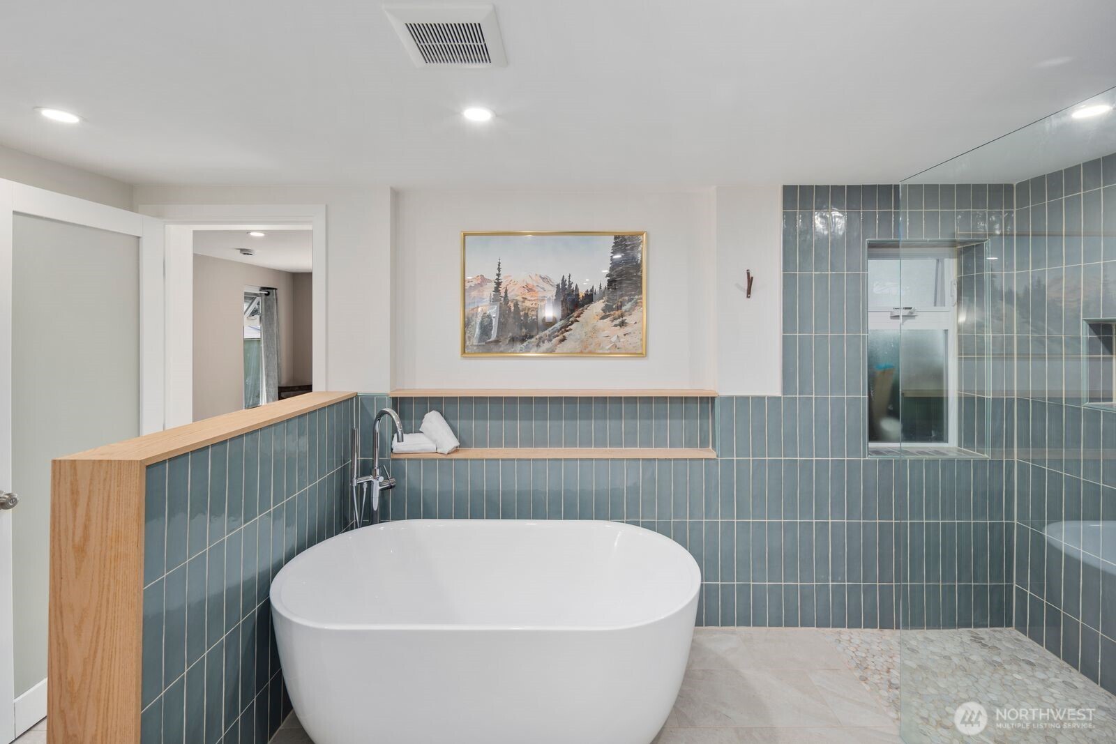 4531 Stanford Avenue NE, Seattle, WA 98105