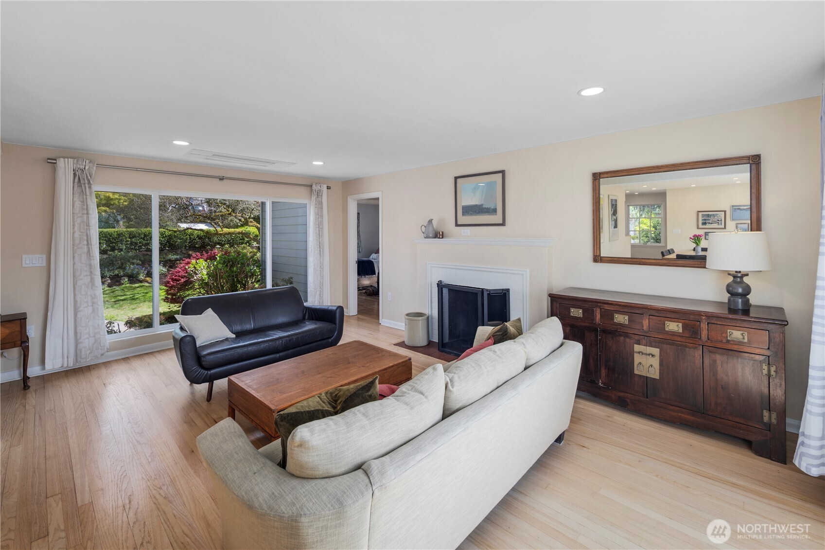 4531 Stanford Avenue NE, Seattle, WA 98105