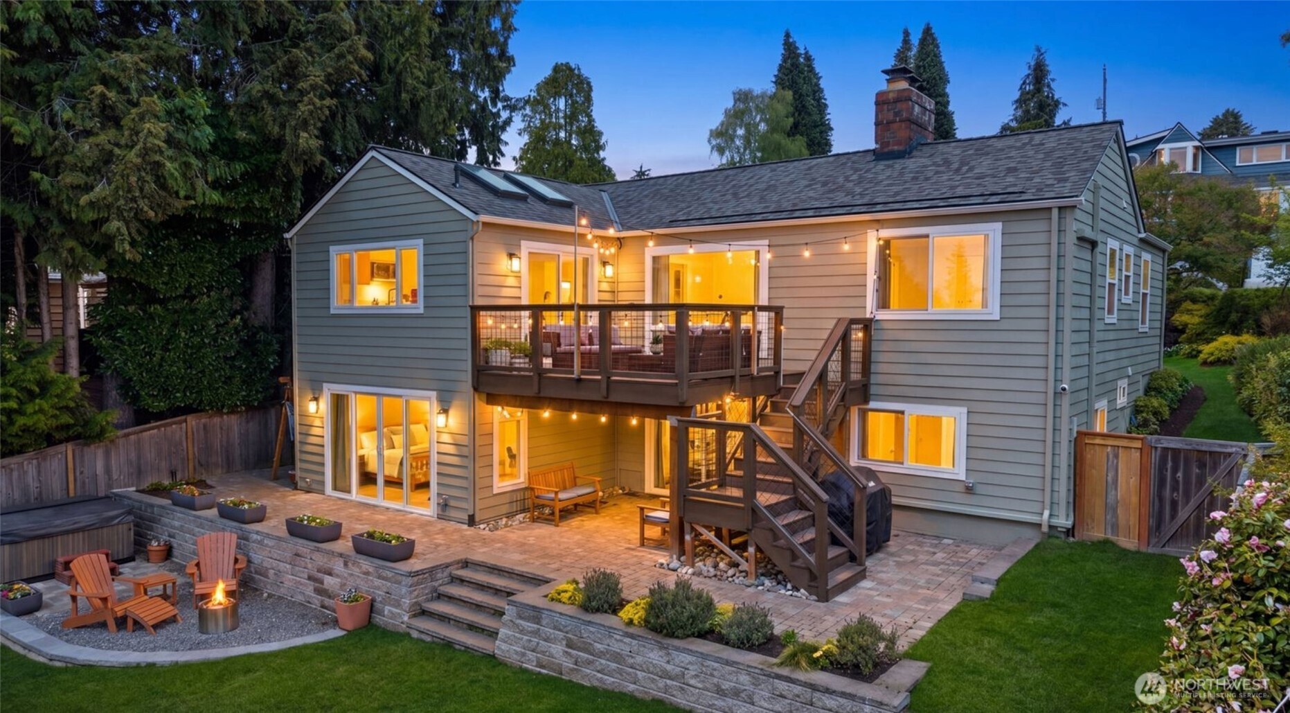 4531 Stanford Avenue NE, Seattle, WA 98105