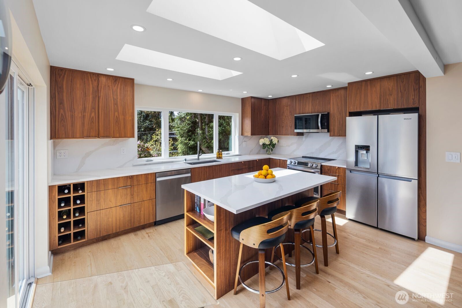 4531 Stanford Avenue NE, Seattle, WA 98105