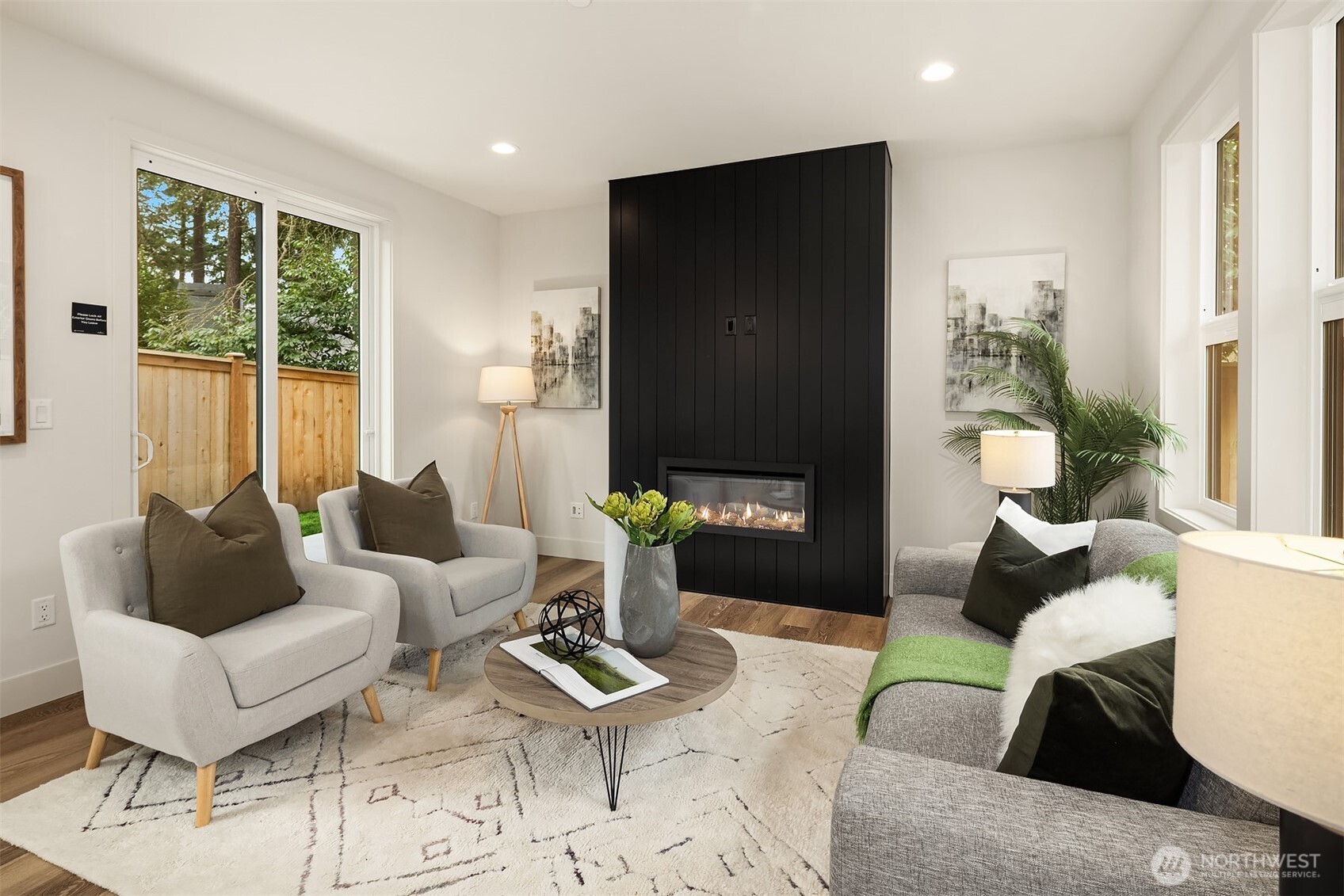 817 18th Avenue W, Kirkland, WA 98033