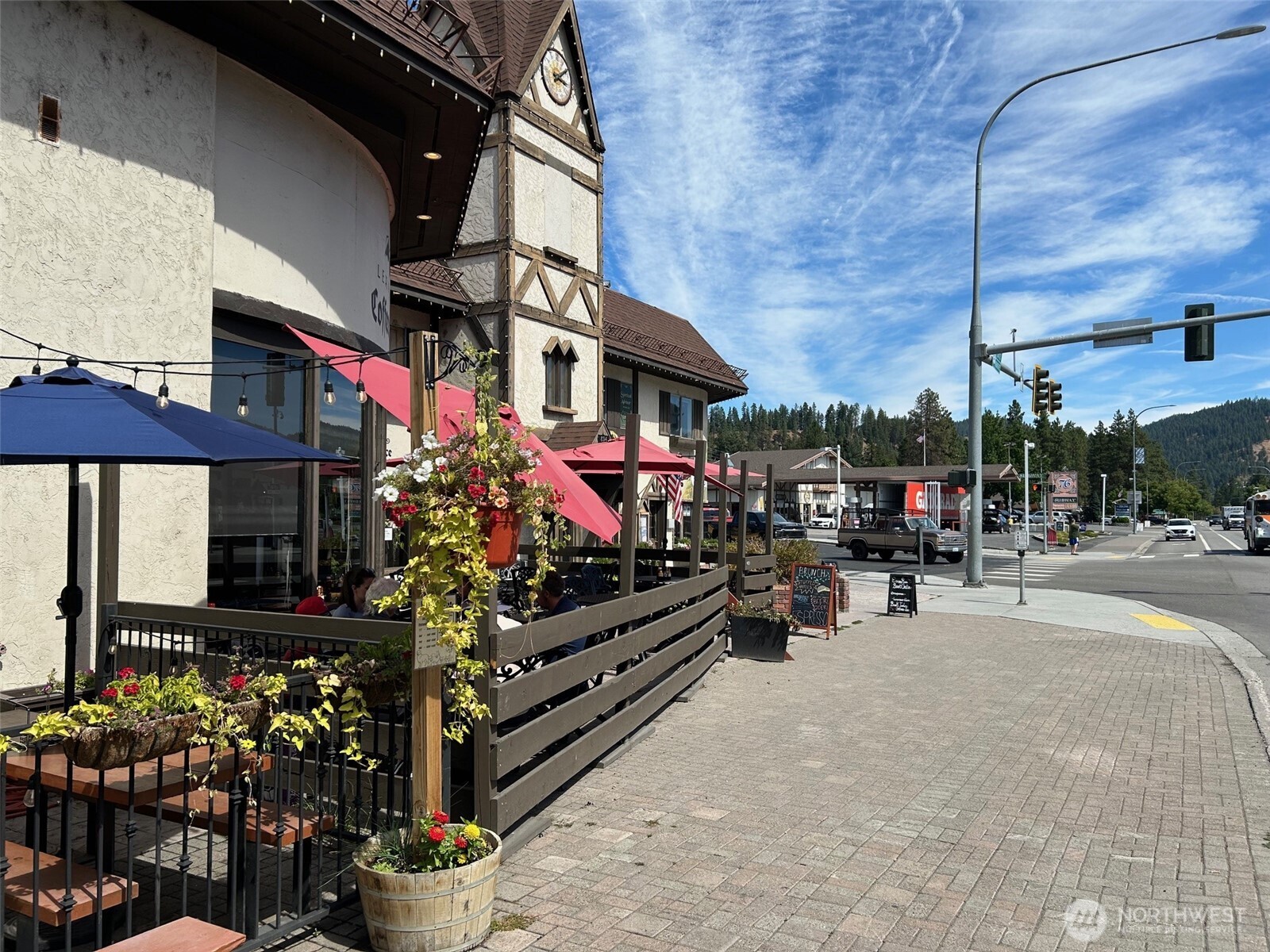 894 HWY 2 Highway #I, Leavenworth, WA 98826
