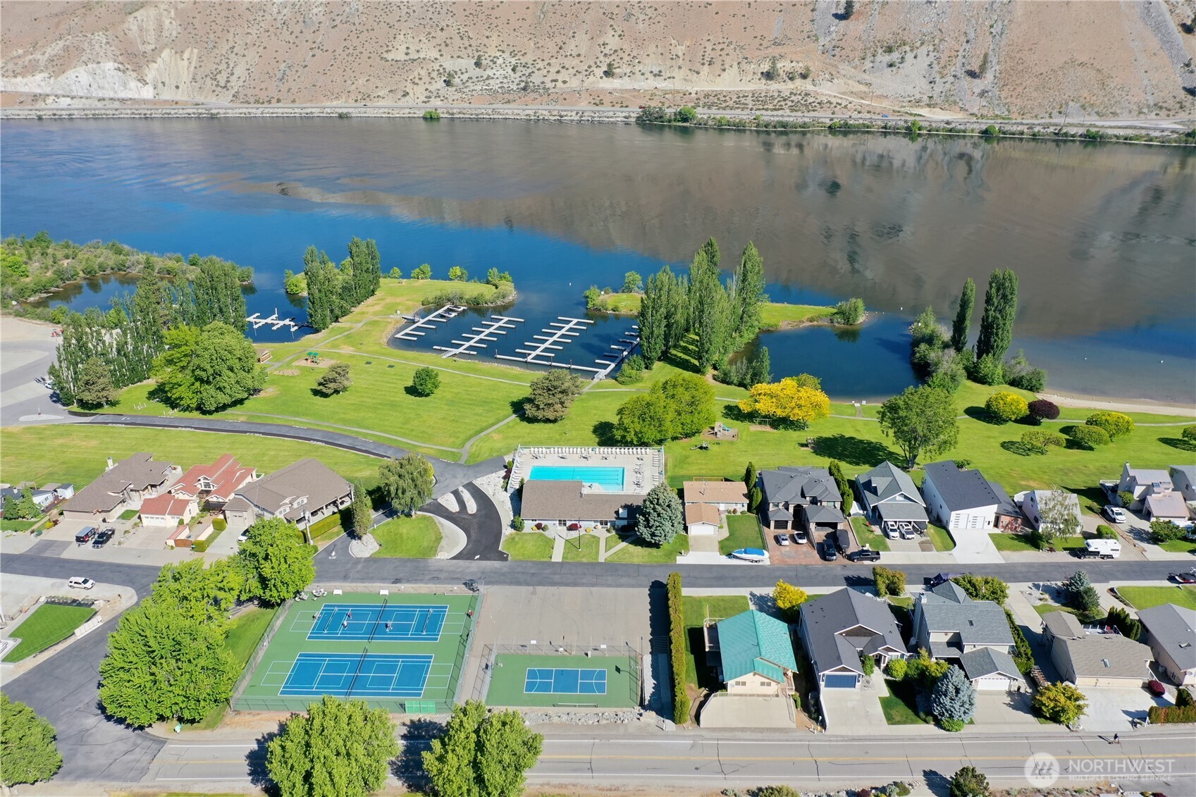 445 Entiat Place , Orondo, WA 98843