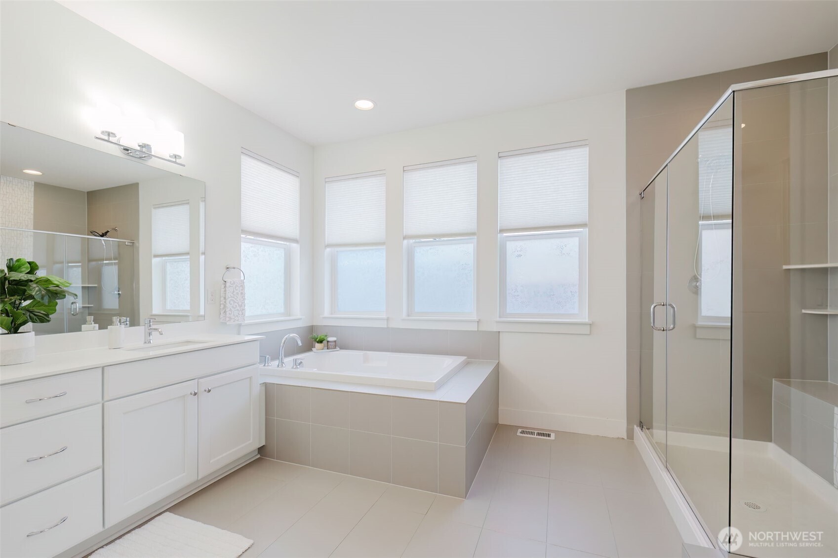 23621 SE 269th Court , Maple Valley, WA 98038