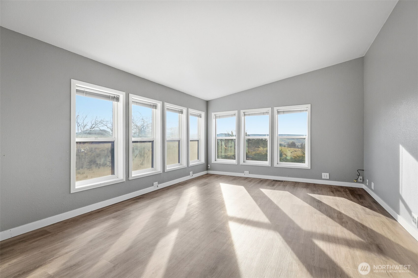 401 CLEMANS VIEW Road , Selah, WA 98942