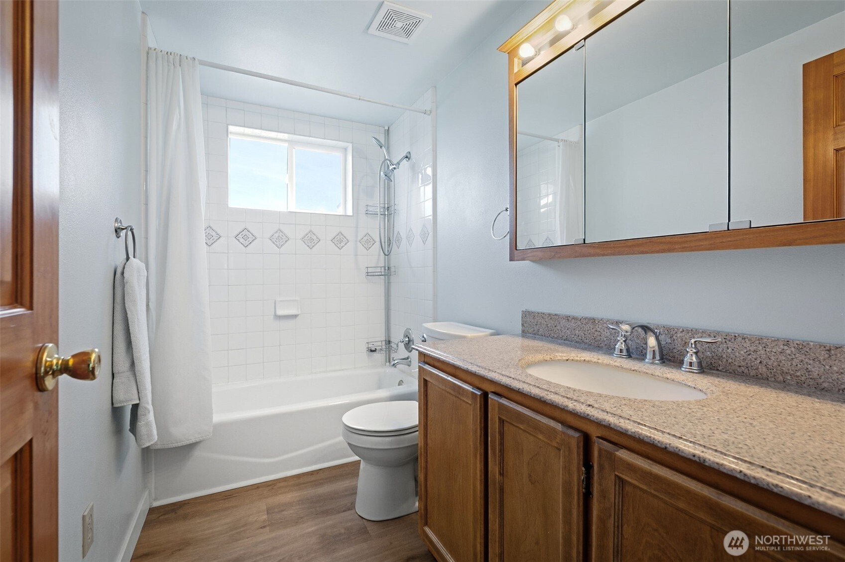 401 CLEMANS VIEW Road , Selah, WA 98942